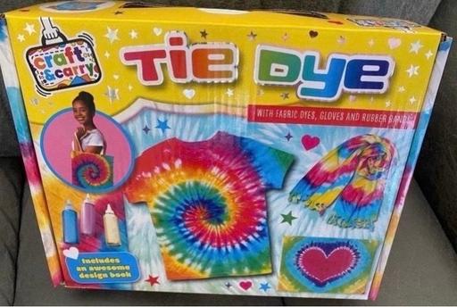  — Tie dye craft set