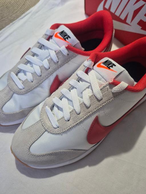  — Womens Nike Pacific Trainers 4.5 new