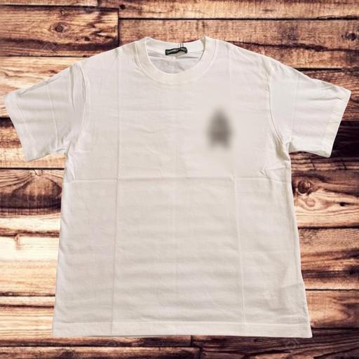  — Front pocket design t-shirt men’s