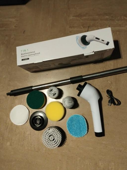  — New 7 In 1 Cleaning Brush.