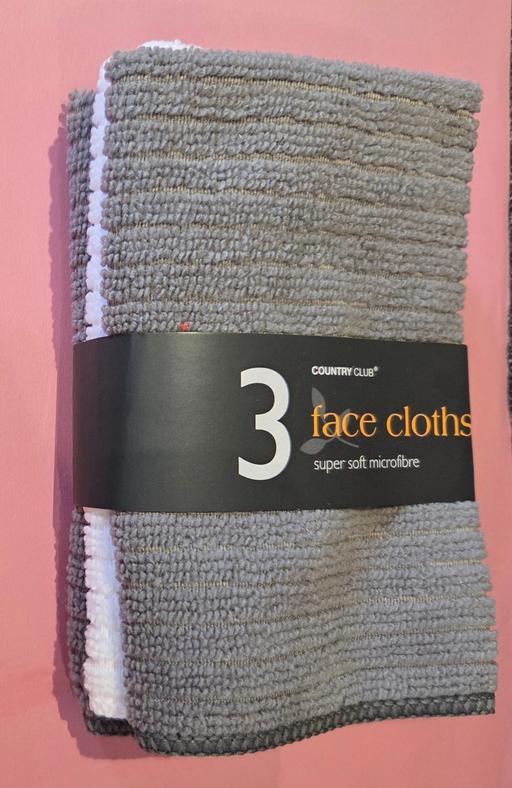  — 3 FACE CLOTHS (NEW)