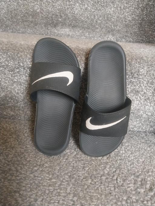  — Kids Unisex Nike Sliders