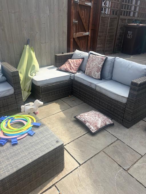  — Garden furniture