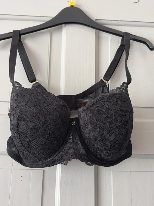  — Ann summers bra