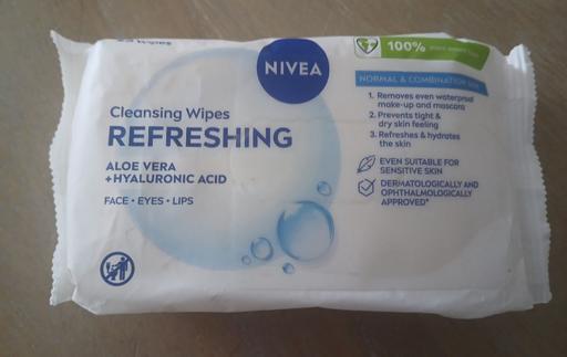  — Nivea )