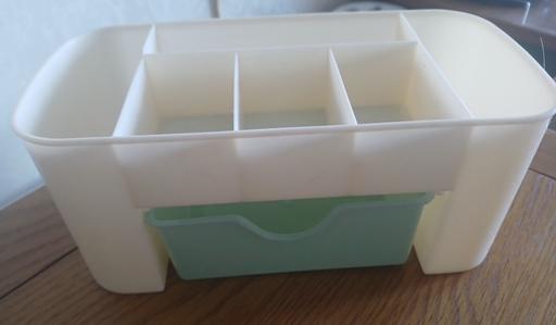  — Container )