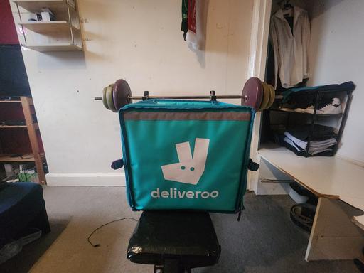  — Deliveroo bag