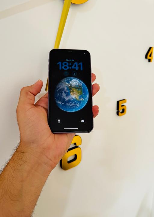  — iPhone 11 Any Network Original Condition