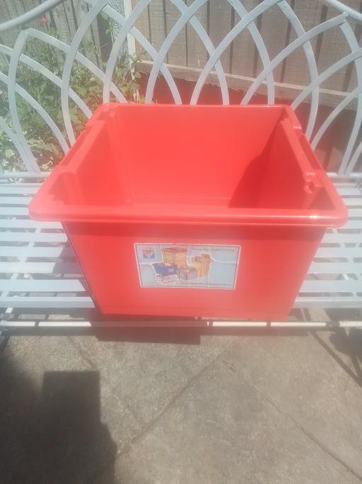  — RED STACK & STORE BOX