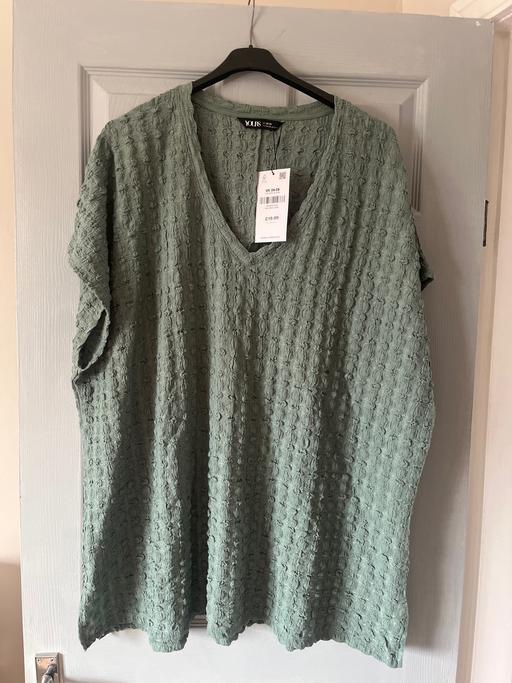  — Lightweight sage green yours top new 26/28