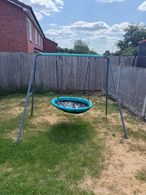  — Basket swing
