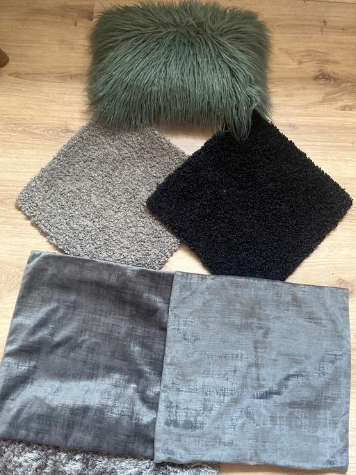  — Cushion and covers all 5 for £2