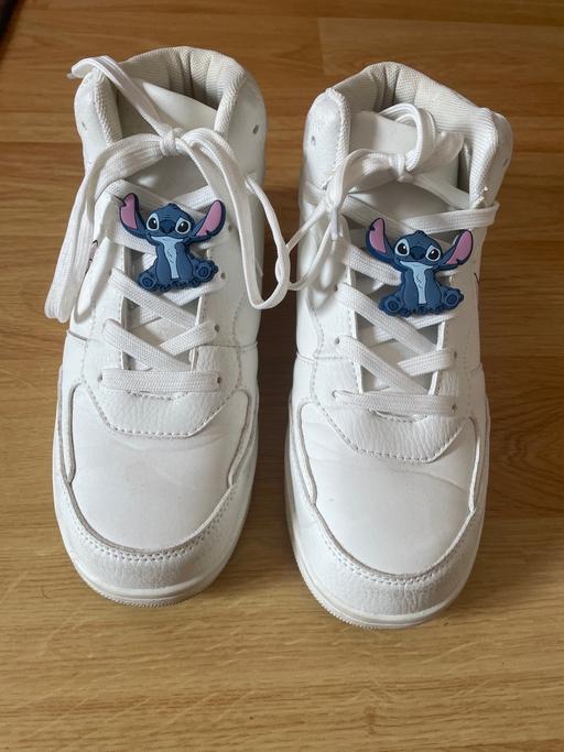  — Stitch trainers size 5 like new