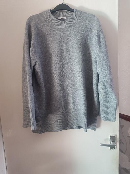 — ladies jumper size 12