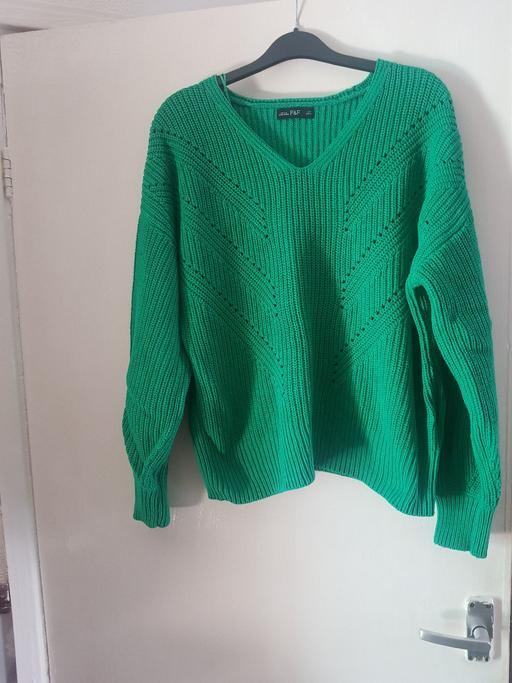  — ladies jumper size medium