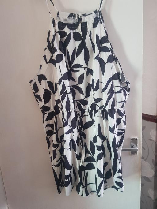  — ladies short jump suit size 3 xl