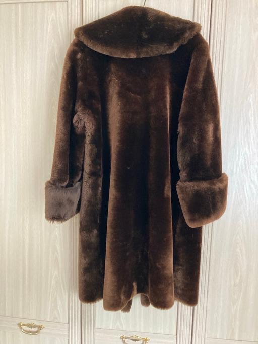  — Beautiful real fur coat - vintage