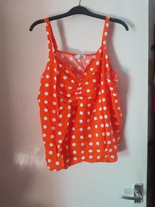  — ladies top size 20