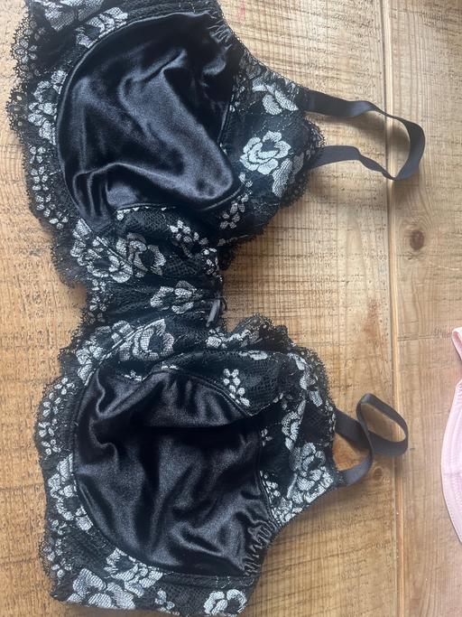  — Black silver new bra 42E underwire