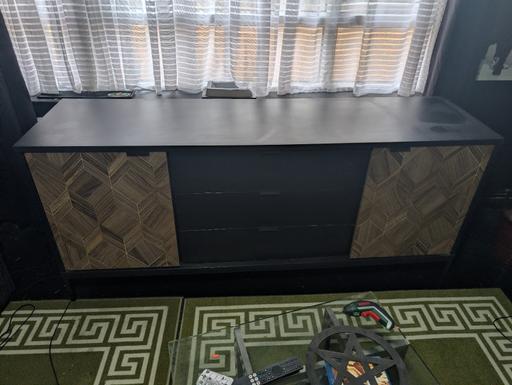  — nice massive cabinet