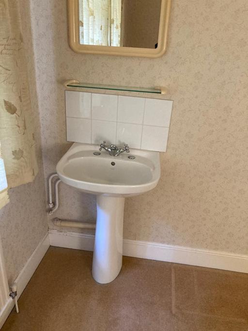  — Bathroom sink