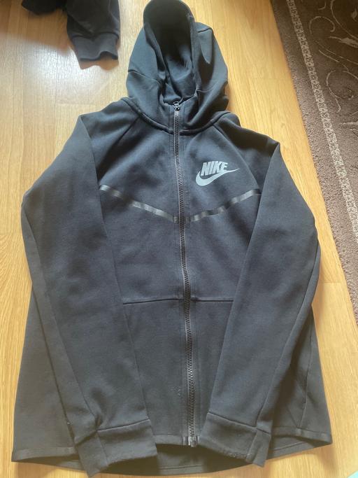  — Nike hoody 12-13 boys or girls