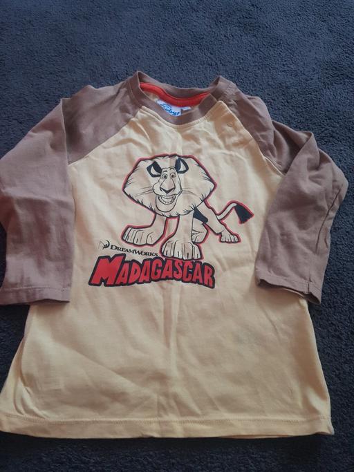  — boys long sleeved tops 2 to 3 years