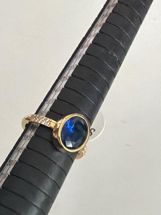  — Ladies ring