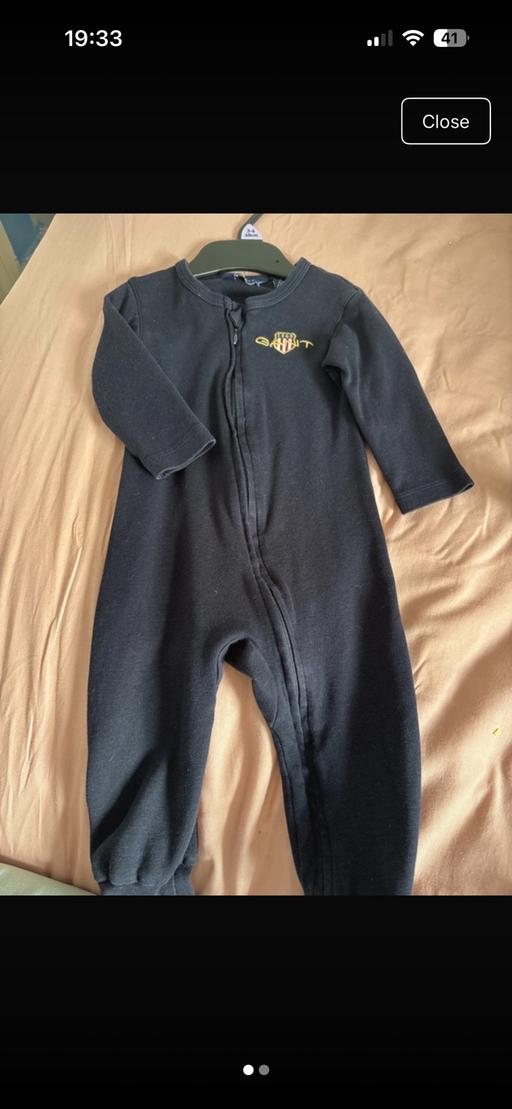  — Gant bodysuits