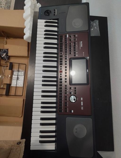 — Korg Pa700 61-Keys Keyboard Semi Weighted