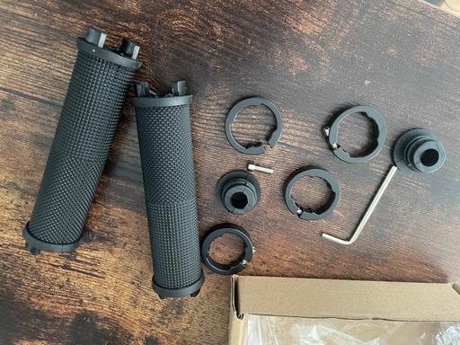  — Bike handlebar grips