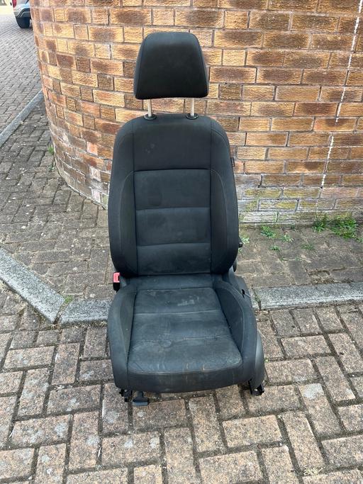  — VW Golf Front Passenger Seat Alcantara/Suede