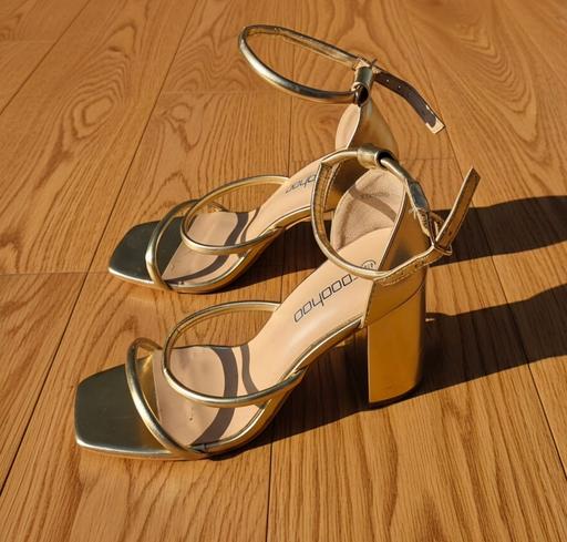  — Boohoo Wide Fit Square Toe Strappy High Heel