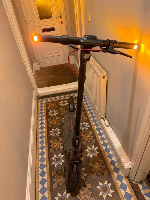  — Segway Ninebot F3 E Scooter