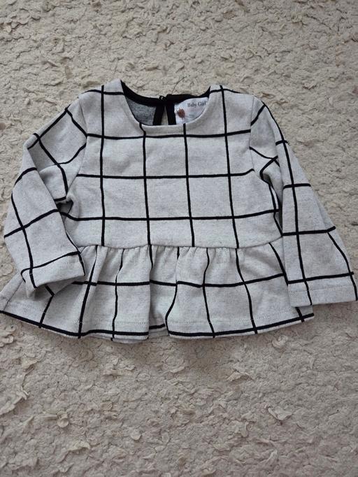  — 6-9 months ZARA long sleeve top