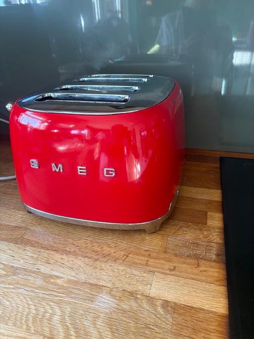  — Smeg 4 Slice Toaster - Red