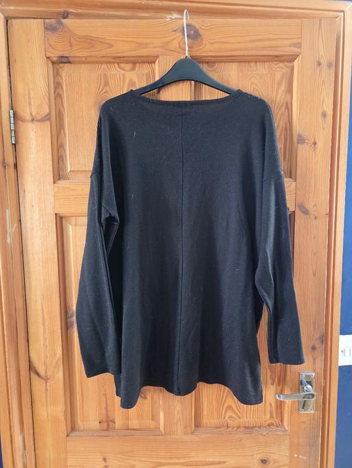  — New Look Black Slouchy Top!