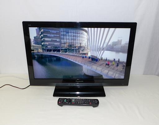  — Panasonic 24 inch LED TV Built-in Freeview HD
