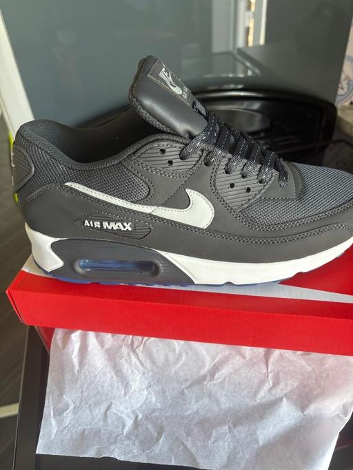  — Airmax trainers size 7