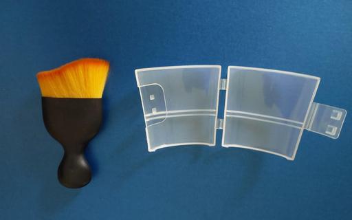  — CLEANING BRUSH (NEW)