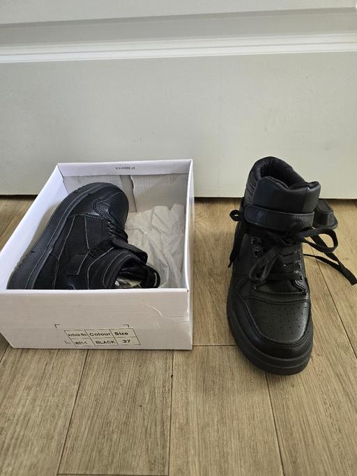  — black, high-top platform trainers - 37