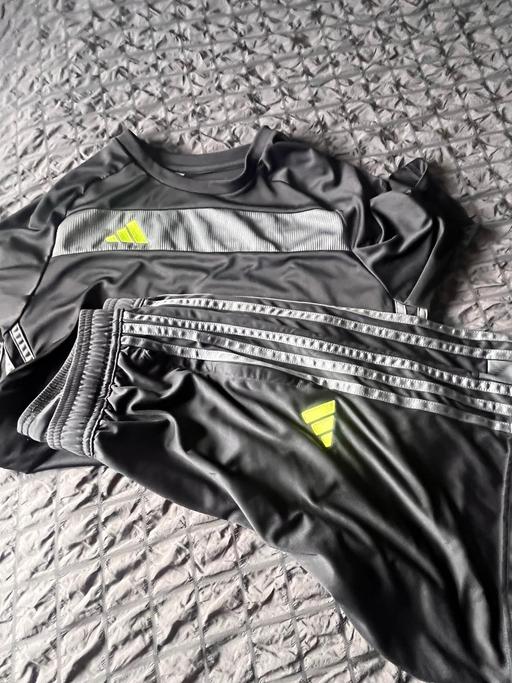 — Boys adidas shorts set age 13