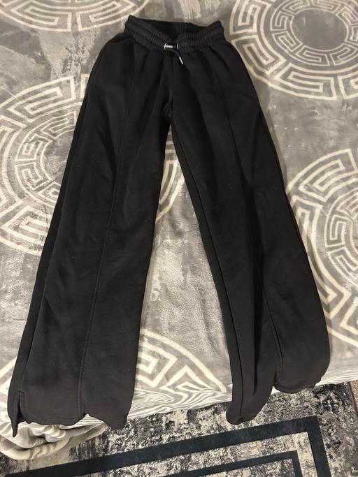  — Black joggers