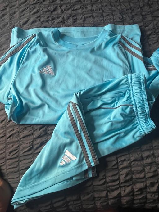  — Boys adidas shorts set age 13