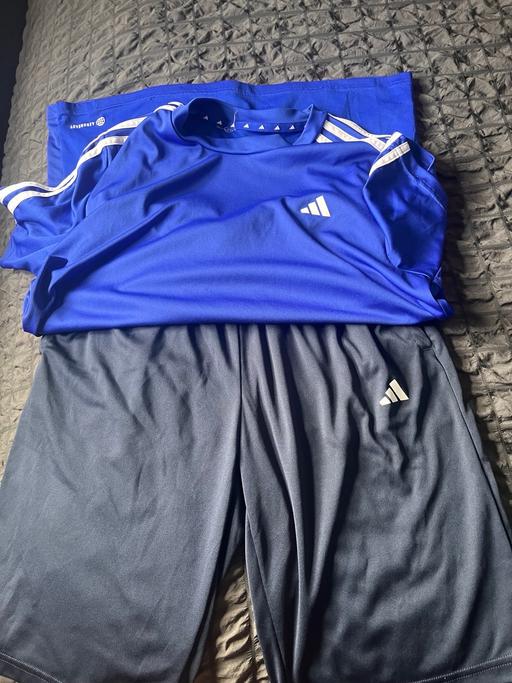  — Boys adidas shorts set age 13