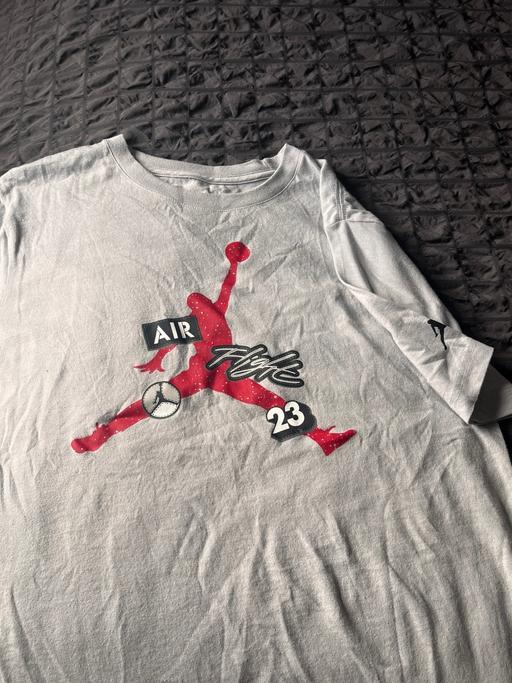  — Jordan t shirt age 13
