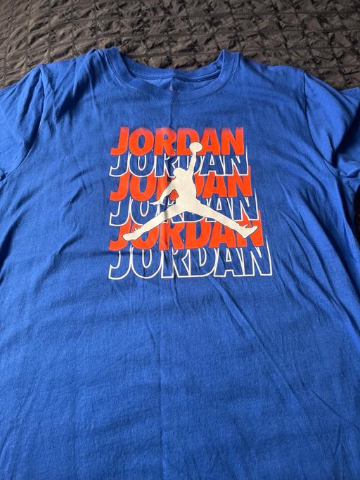  — Boys Jordan top age 13