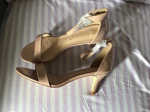  — Sandals