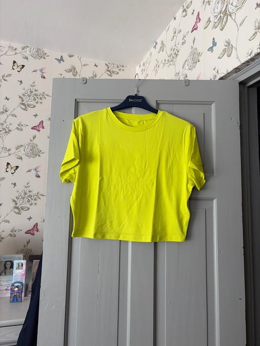  — Ladies/Girls crop top