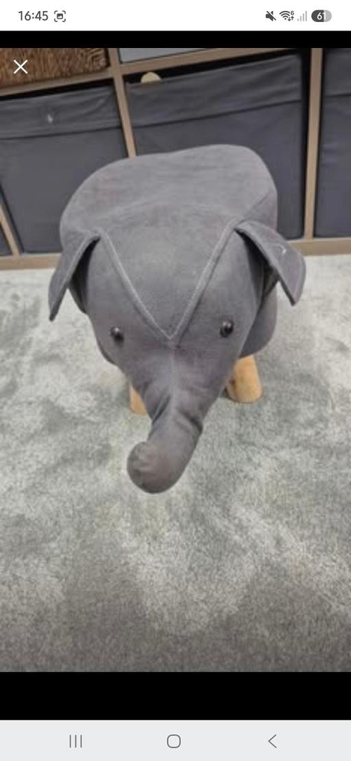  — Childrens Elephant Stool